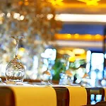 倪迪亚赛森酒店 3*