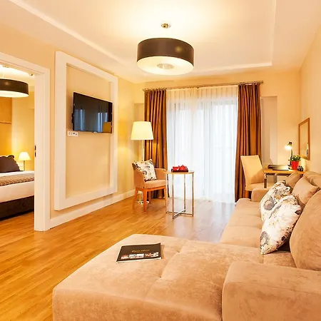 Nidya Esenyurt Istanbul